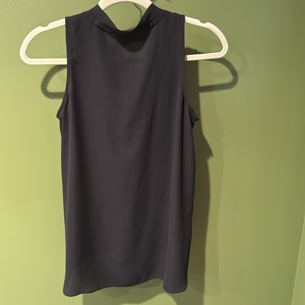 Vince Camuto Petite Elegant Black Sleeveless Top - Picture 3 of 3